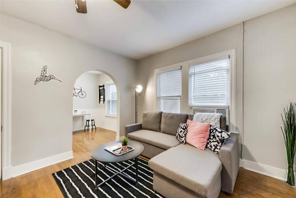 Lower-Greenville Landing Close To Everything Dallas Bagian luar foto
